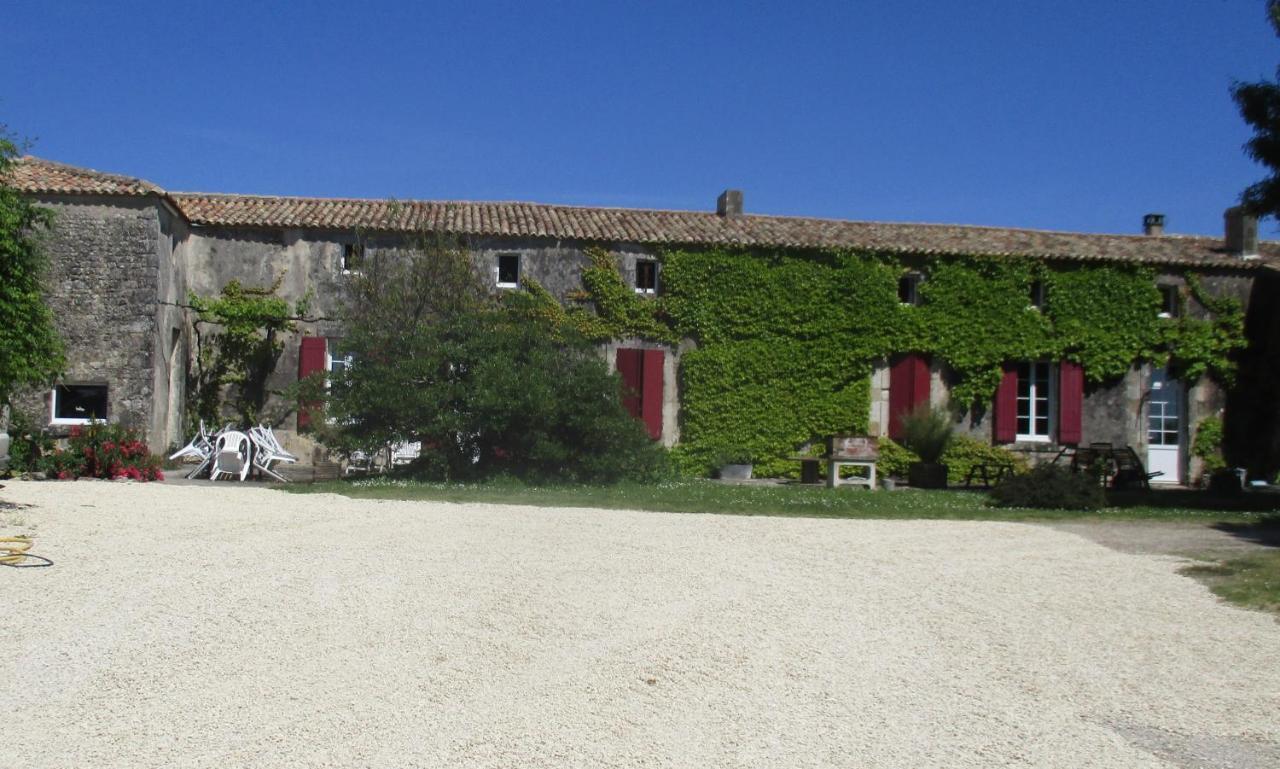 Logis De Bois Roche Villa Saint-Bonnet-sur-Gironde Luaran gambar